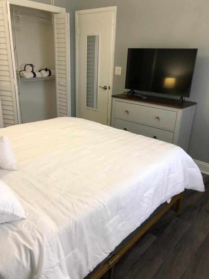 2 Bedrooms Vacation Home Тампа Экстерьер фото